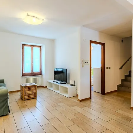 Legnone By Interhome Appartamento *