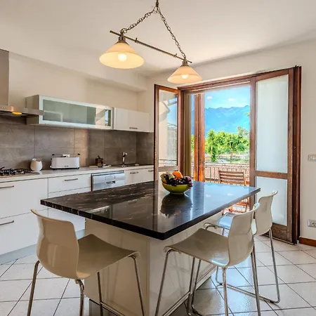 Legnone By Interhome Appartamento