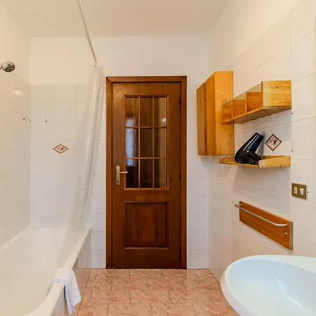 Legnone By Interhome Appartamento *